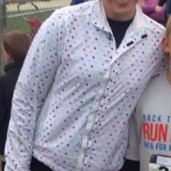 Saucony Jacket - for running, walking, outdoor adventures - EUC - Picture 5 of 5